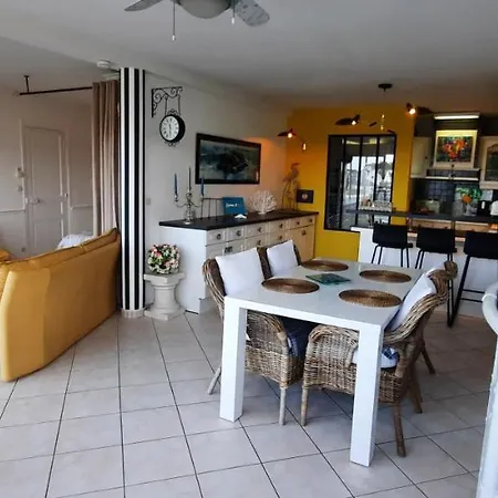 Terrasse Esprit Loft Vue Sur Erquy